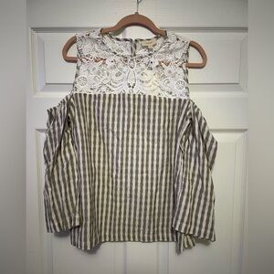 Crescent women’s woven and striped blouse size L